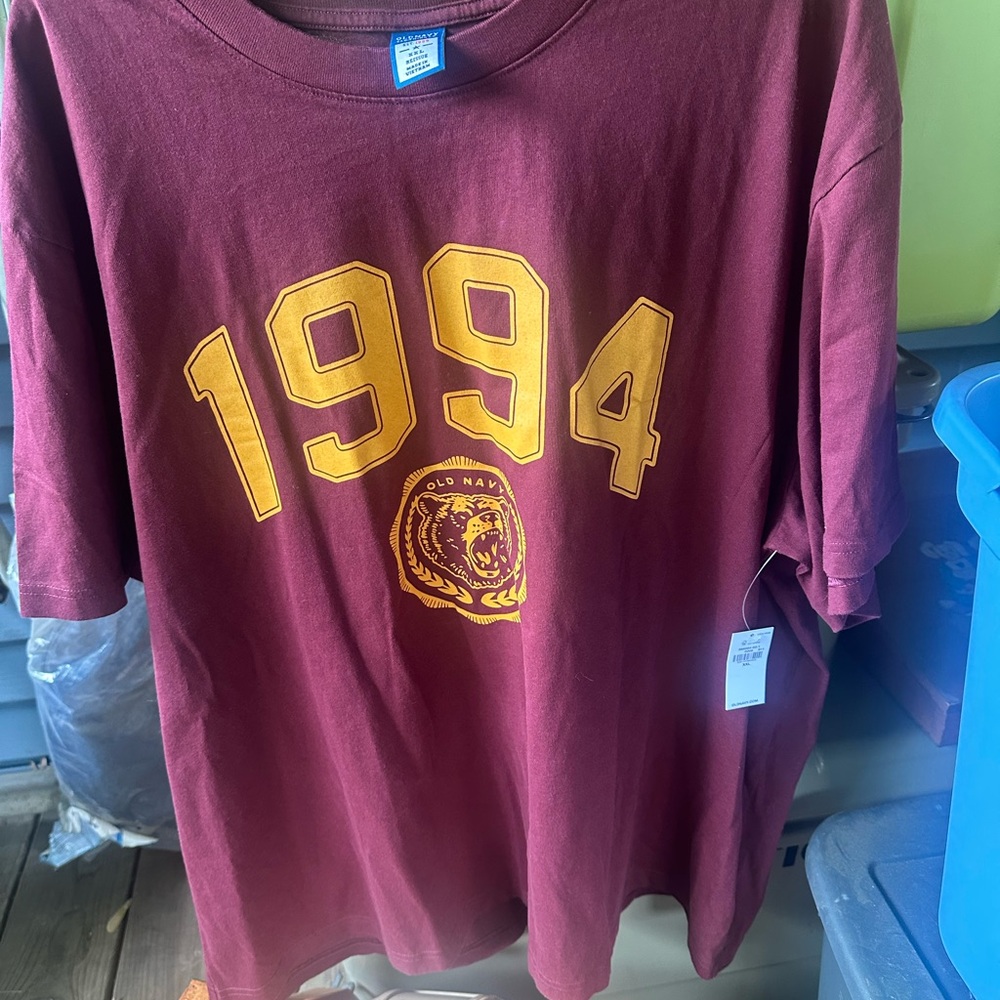 Old Navy Burgundy 1994 Graphic Tee